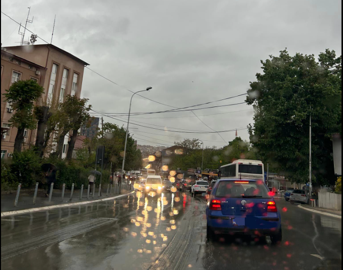 Moti me shi- Policia e Kosovës ka një apel për vozitësit