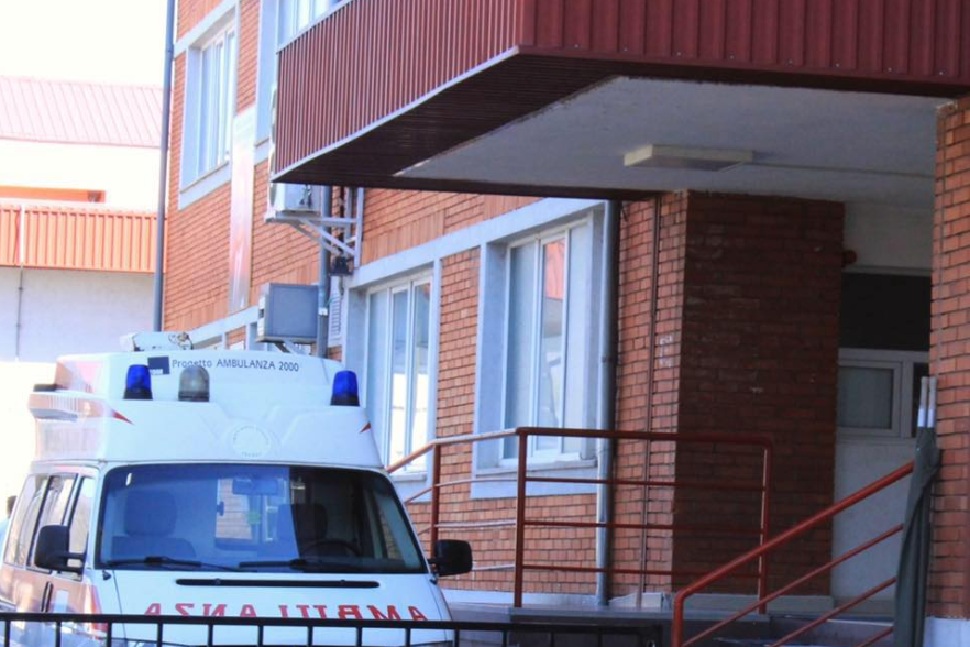 “Vizita pa udhëzim paguhet 10 euro”, Emergjenca e Mitrovicës s’i trajton pacientët pa udhëzim të mjekut familjar